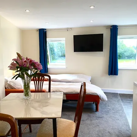 One Bedroom Garden Centre * York